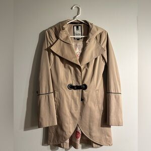 Soia & Kyo Tan Trenchcoat with detachable hood